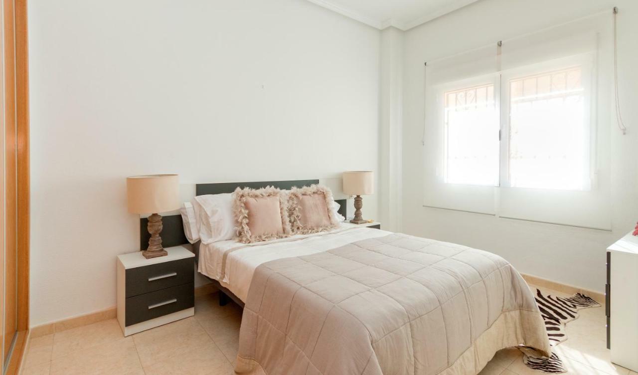 Residential Jardin Del Pintor - La Casa Amarilla Apartment Jacarilla Ngoại thất bức ảnh