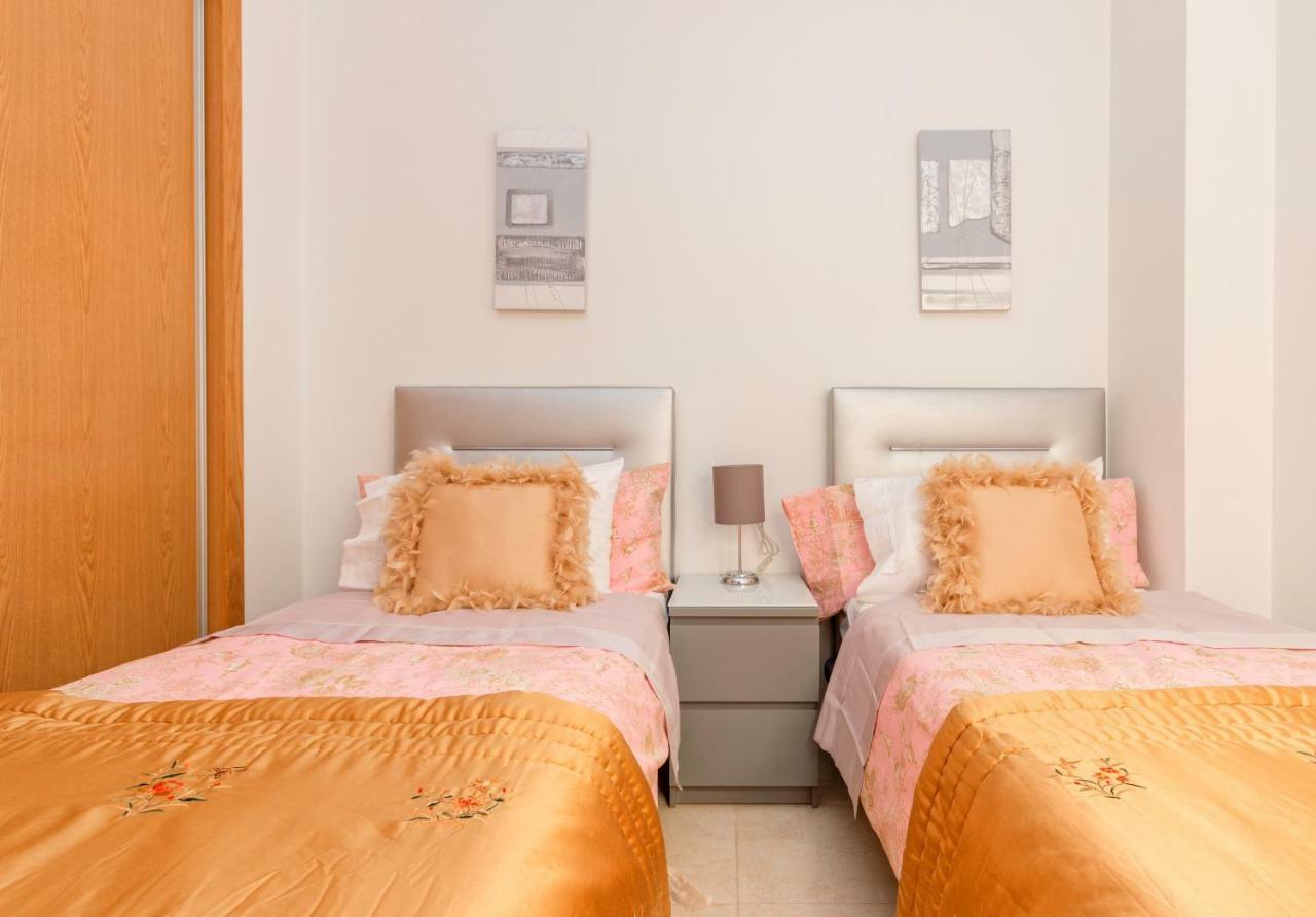 Residential Jardin Del Pintor - La Casa Amarilla Apartment Jacarilla Ngoại thất bức ảnh